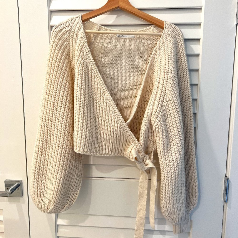 Oak and Fort V-Neck Tie Waist Cable Knit Cardigan